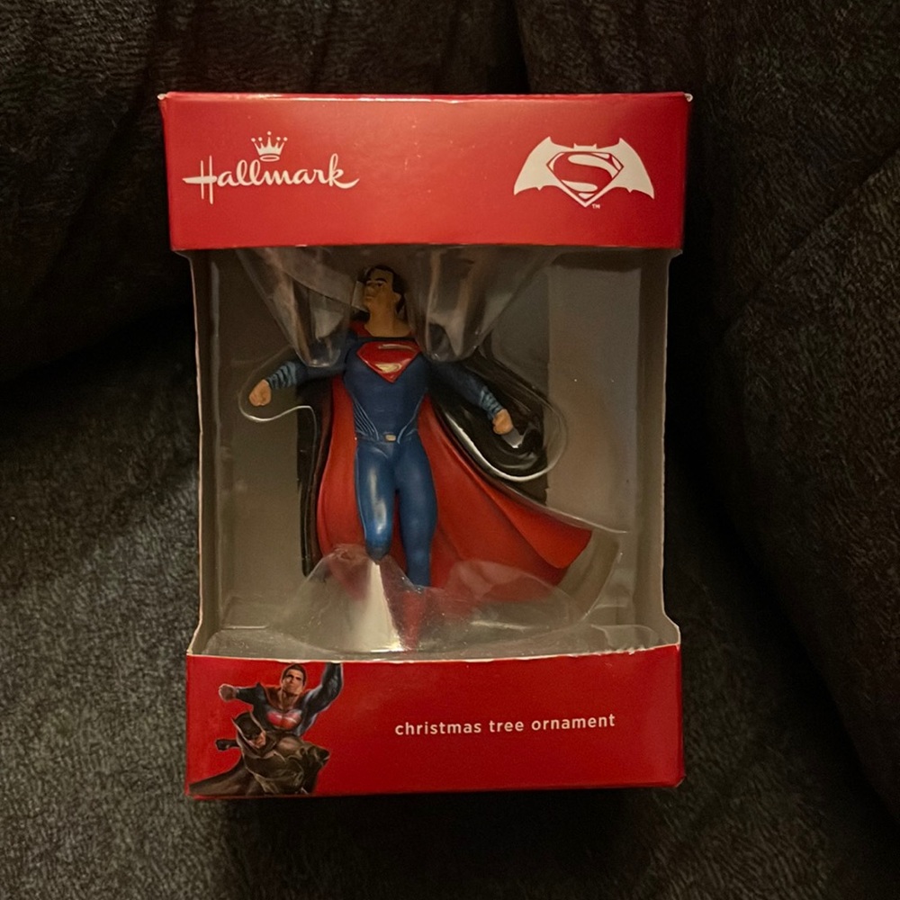 NIB 2016 Hallmark Dawn of Justice Superman Christmas Tree Ornament